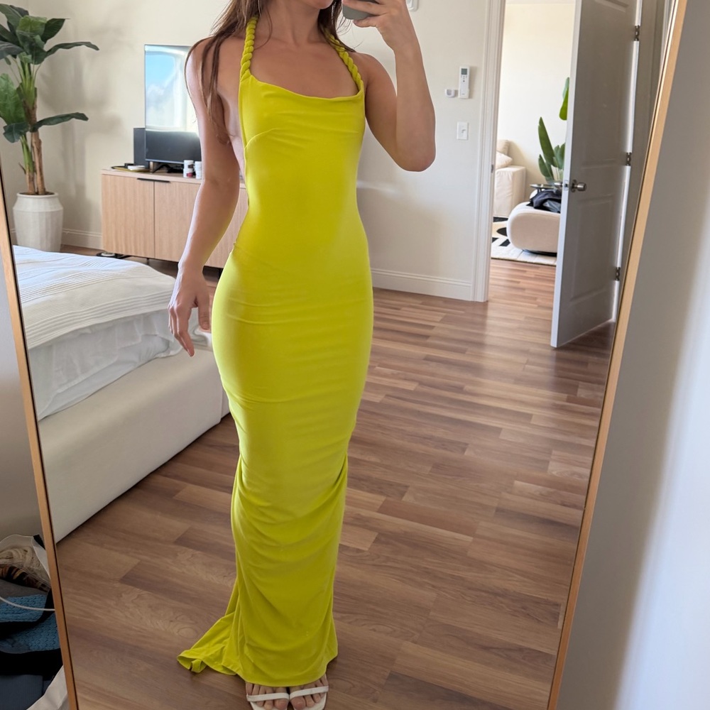 Melani The Label Maia Dress in Chartreuse - Picture 2 of 15